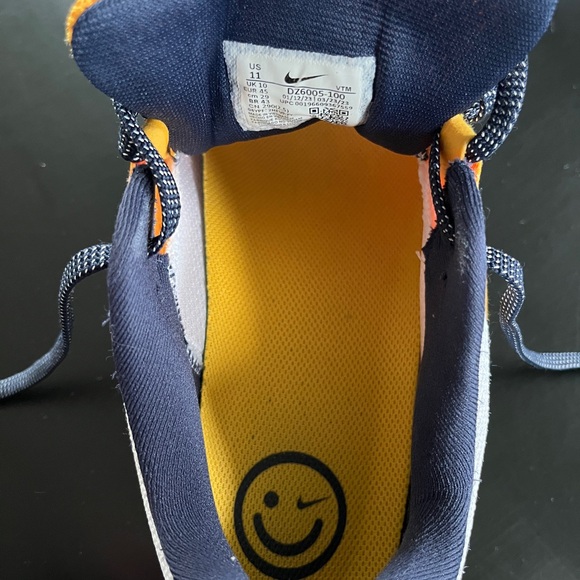 Nike WVU Men’s Athletic shoes - Picture 7 of 8